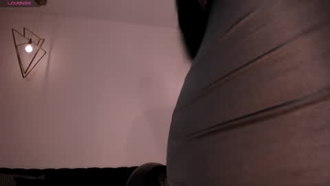 Megan Cross online show from 21, 11, 2025