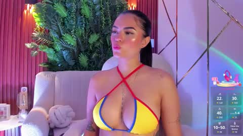 Snapshot of meganfox9 chatting on 30, 10, 2025 Megan Nice to meet you online show from 30, 10, 2025