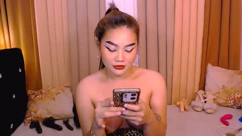 Snapshot of meganfoxx07 chatting on 5, 3, 2025 Megan online show from 5, 3, 2025