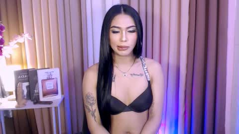 Snapshot of meganfoxx07 chatting on 17, 10, 2025 Megan online show from 17, 10, 2025