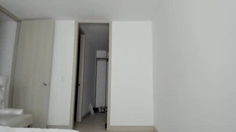 Snapshot of meganmir1 chatting on 9, 11, 2025 meganmir1 online show from 9, 11, 2025