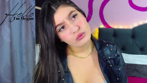 Snapshot of megann_abby chatting on 10, 1, 2025 Im Megan Please do not demand a show without first tiping Thank you online show from 10, 1, 2025