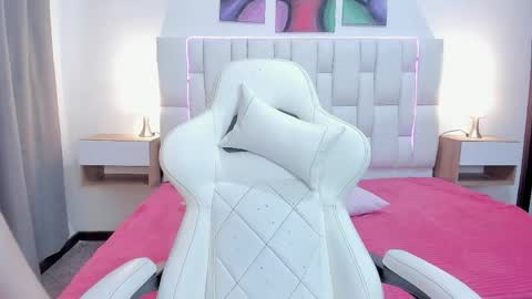 Snapshot of meganqueen2 chatting on 31, 3, 2026 Megan Queen online show from 31, 3, 2026