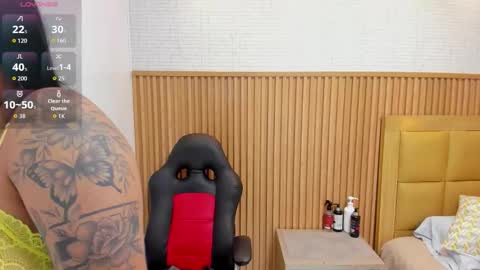 Snapshot of meganzarick chatting on 30, 10, 2025 M E G A N online show from 30, 10, 2025