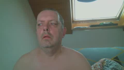 Snapshot of megatel chatting on 24, 9, 2025 megatel online show from 24, 9, 2025