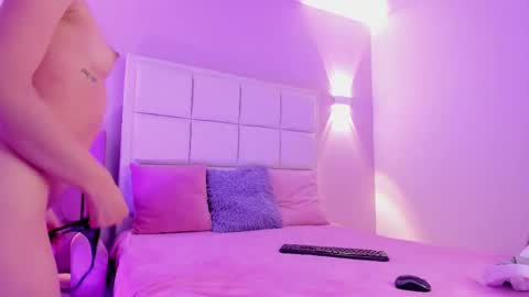 Snapshot of megga_bluee chatting on 13, 9, 2025 megga_bluee online show from 13, 9, 2025