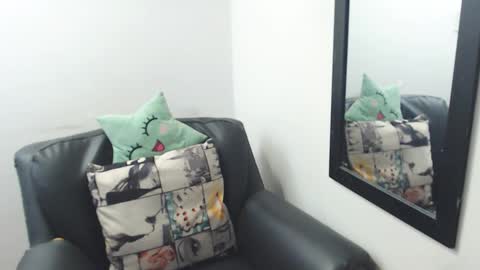 Snapshot of meghan_cherrys chatting on 14, 2, 2025 meghan online show from 14, 2, 2025