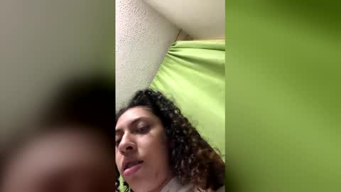 meghan_izell online show from 2, 12, 2025