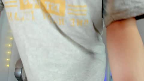 Snapshot of mel_18_ chatting on 23, 1, 2025 A N D R E A online show from 23, 1, 2025