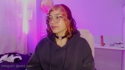 Snapshot of mel_dahlia chatting on 11, 7, 2026 Melissa - - Please help me to reach 100 thumbs up online show from 11, 7, 2026