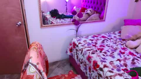 Snapshot of melani_cute01 chatting on 29, 7, 2026 melani_cute01 online show from 29, 7, 2026