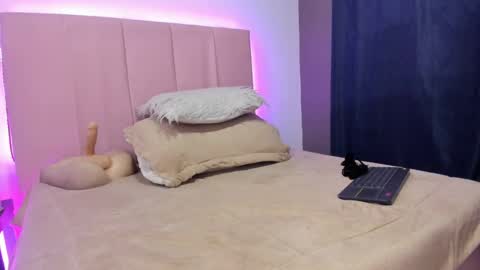 MELANI - online show from 15, 2, 2025