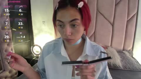 Melanie roux  online show from 10, 11, 2025