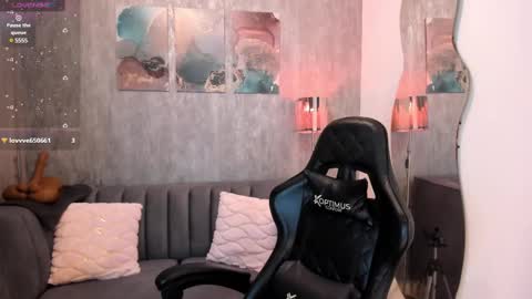 Snapshot of melaniehudson_ chatting on 5, 3, 2025 Melanie online show from 5, 3, 2025