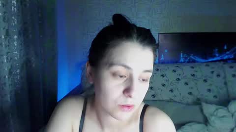 Melanie Milena online show from 11, 2, 2025