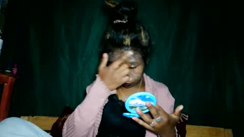Snapshot of melanih chatting on 12, 6, 2026 melanih online show from 12, 6, 2026