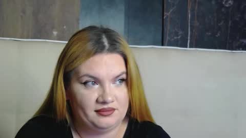 melanniebrown online show from 22, 12, 2025