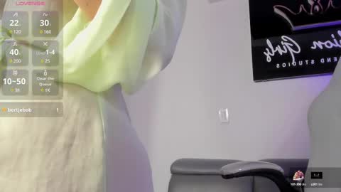 MelanyLuv online show from 20, 2, 2025