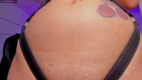 MelanyLuv online show from 4, 3, 2025