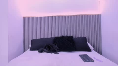 melany_hoffman online show from 2, 10, 2025