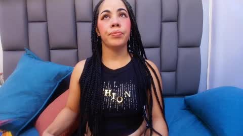 Snapshot of melany_roberts_ chatting on 27, 5, 2026 Melany online show from 27, 5, 2026