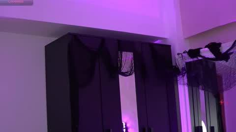 Snapshot of melanyass chatting on 1, 11, 2025 Mellanya online show from 1, 11, 2025