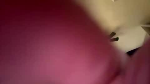 Tan lines online show from 17, 12, 2024