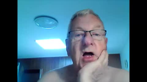 Snapshot of melbourne000 chatting on 1, 11, 2025 melbourne000 online show from 1, 11, 2025