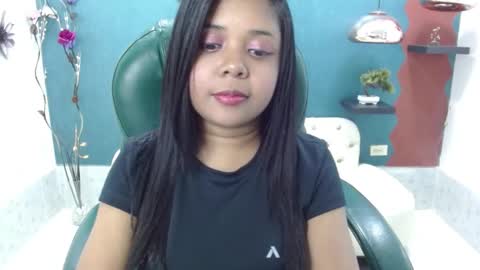 Snapshot of melika_sweet chatting on 20, 1, 2025 eli online show from 20, 1, 2025