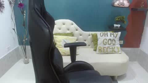 Snapshot of melika_sweet chatting on 10, 2, 2025 eli online show from 10, 2, 2025