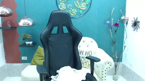 Snapshot of melika_sweet chatting on 28, 2, 2025 eli online show from 28, 2, 2025