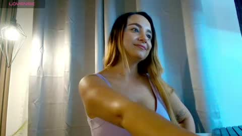 Snapshot of melisa_kooper chatting on 25, 6, 2026 meli online show from 25, 6, 2026