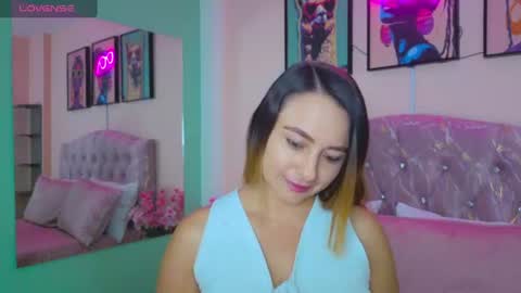 Snapshot of melisa_kooper chatting on 29, 7, 2026 meli online show from 29, 7, 2026