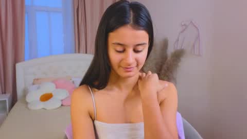 Snapshot of melisa_vong chatting on 6, 12, 2024 Victoria online show from 6, 12, 2024