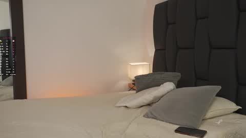 Snapshot of melisalopezz chatting on 5, 11, 2025 On vacation until Monday online show from 5, 11, 2025