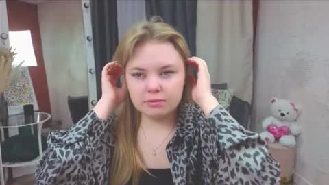 Sophia online show from 5, 12, 2025