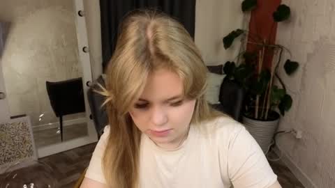 Sophia online show from 9, 4, 2026