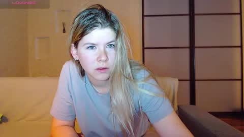 Melissa  Ray online show from 24, 12, 2024