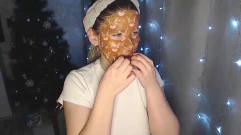 Melissa  Ray online show from 29, 12, 2024