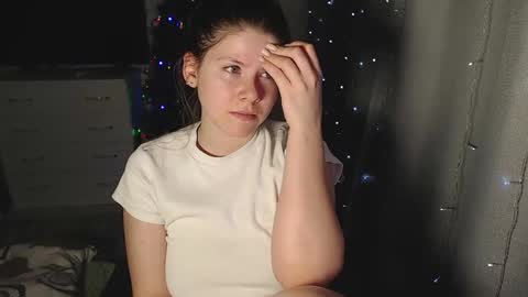 Melissa  Ray online show from 16, 1, 2025