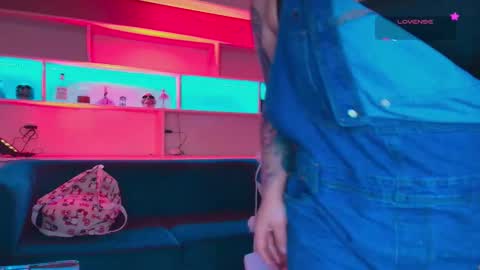 Lissa  online show from 5, 11, 2025