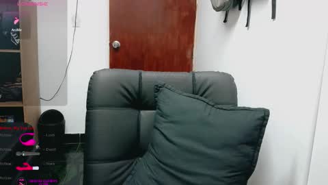 Snapshot of melissa_and_dany chatting on 27, 10, 2025 Melissas Corner online show from 27, 10, 2025