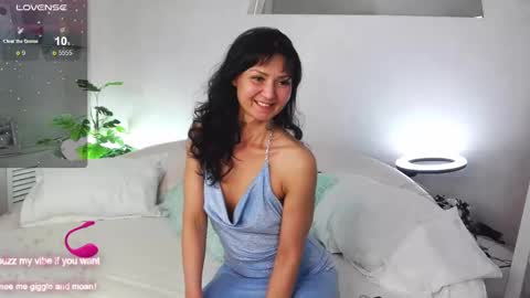 Snapshot of melissa_fane chatting on 6, 12, 2024 Hot Milf Melissa ONLINE Mon Tue Wed Fr Sun - 9pm - 6amUTC3 online show from 6, 12, 2024