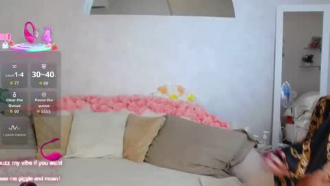 Hot Milf Melissa  ONLINE  Mon  Tue  Wed  Fr  Sun  - 9pm - 6amUTC3 online show from 18, 4, 2026