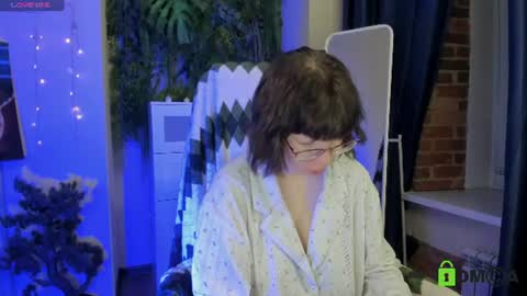 Snapshot of melissa_wells chatting on 25, 6, 2026 Melissa online show from 25, 6, 2026