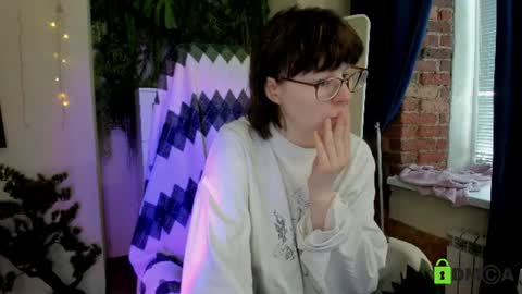 Snapshot of melissa_wells chatting on 8, 7, 2026 Melissa online show from 8, 7, 2026