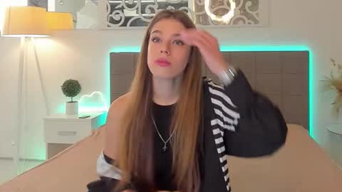 Snapshot of melissacrayzy chatting on 5, 4, 2026 MelissaCrayzy online show from 5, 4, 2026
