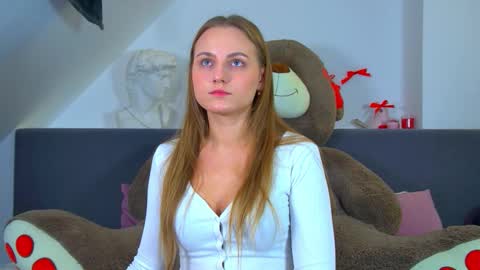 Snapshot of melissamelrey chatting on 22, 10, 2025 MelissaBerry online show from 22, 10, 2025