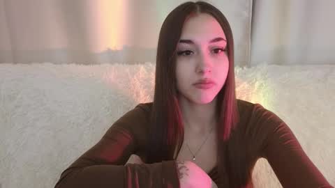 Snapshot of melissapristine chatting on 6, 10, 2025 Mel online show from 6, 10, 2025