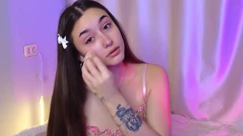 Snapshot of melissapristine chatting on 27, 11, 2025 Mel online show from 27, 11, 2025